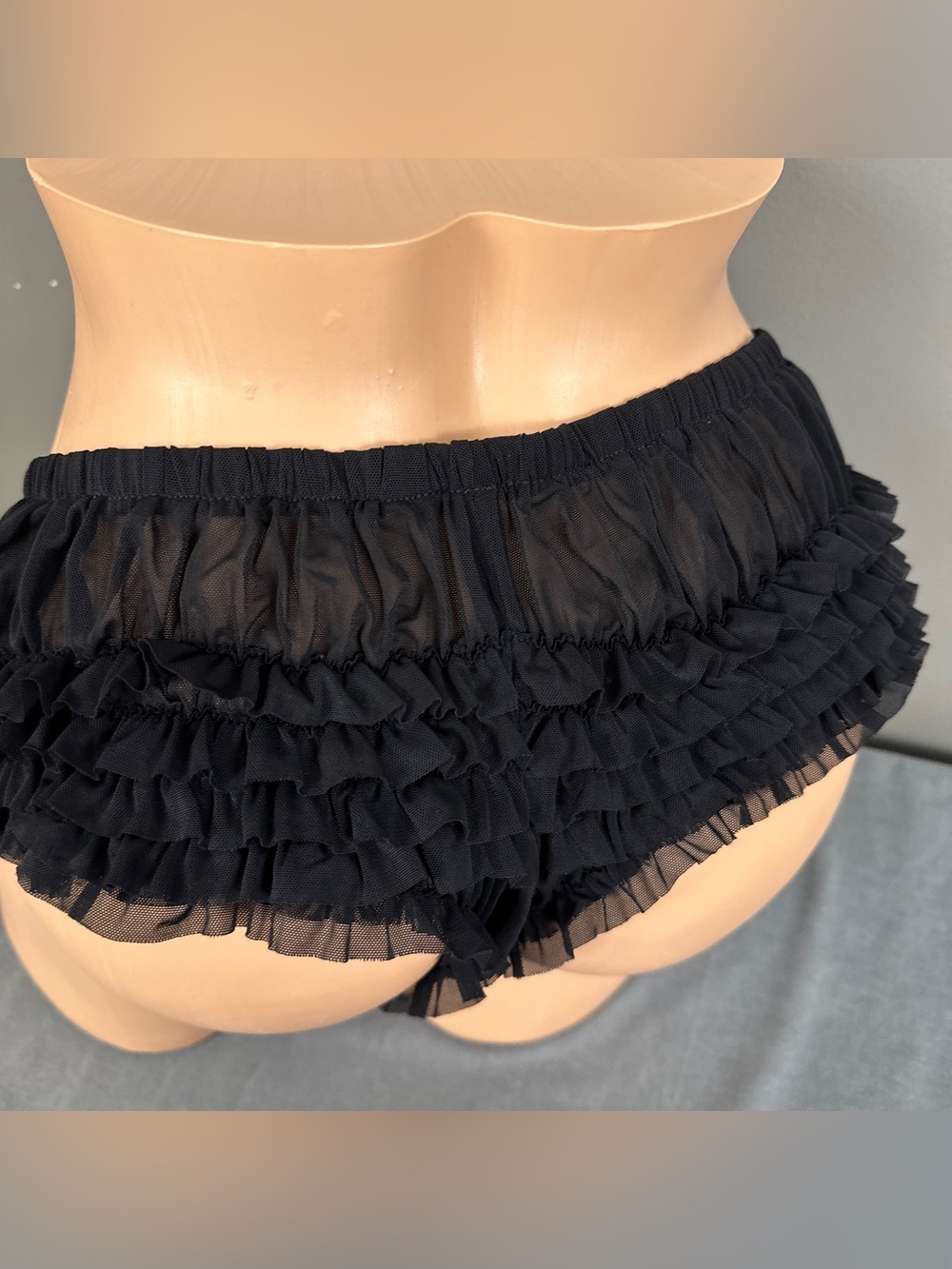 Torrid Black Rumba Ruffle Panty Size 4 Plus Size Pin Up Lingerie 4X Panties - Picture 4 of 8